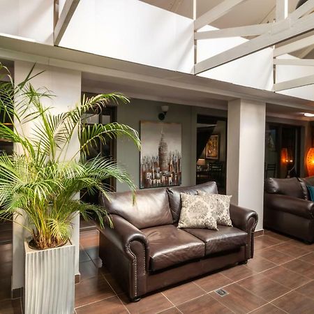 Lala Dene Lodge บลูมฟอนเทน ภายนอก รูปภาพ